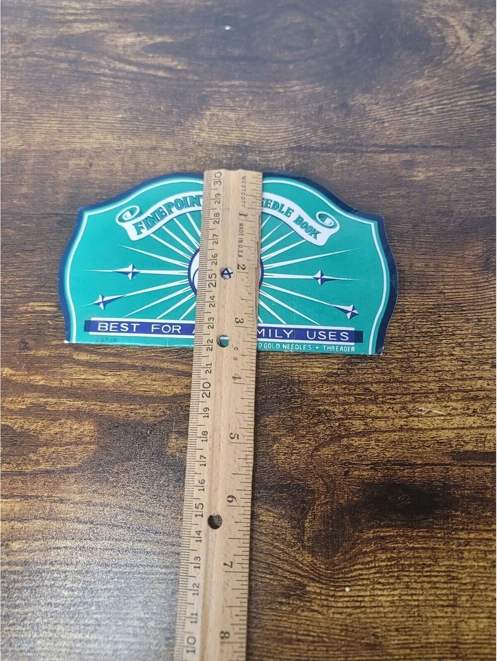 Vintage Finepoint Needle Book Green- with original needles Made In Japan ATC